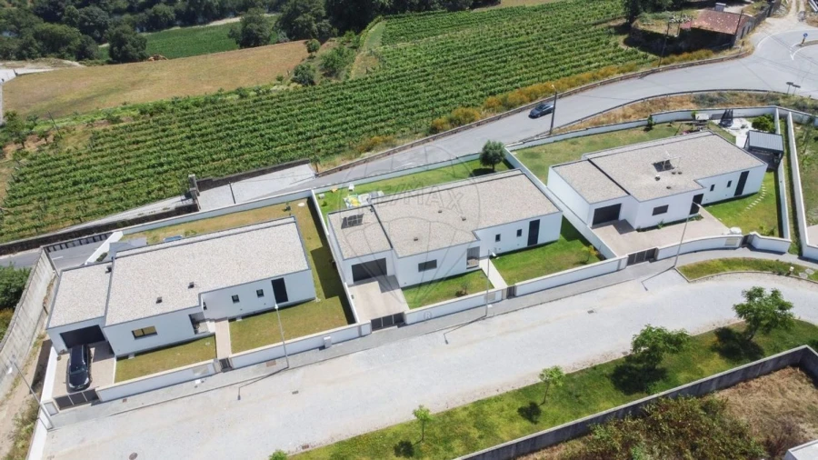 Moradia T3 para Venda em Belazaima do Chão, Castanheira do Vouga e Agadão Foto 31