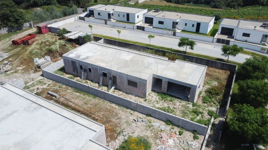 Moradia T3 para Venda em Águeda e Borralha