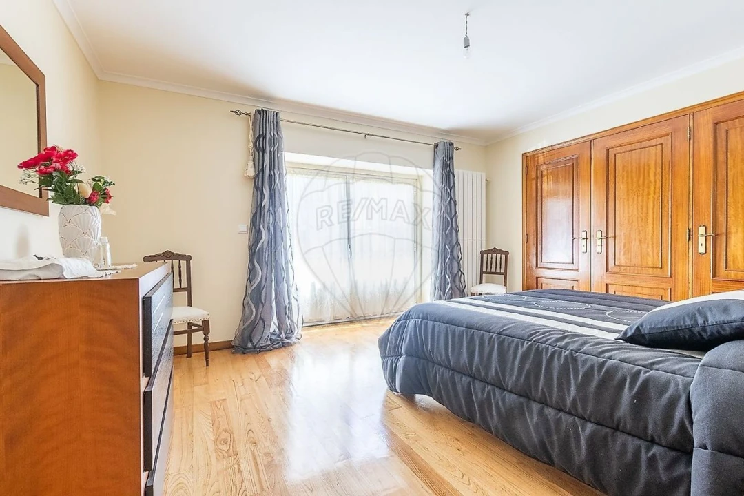 Moradia T4 para Venda em Covelo do Geres Foto 12