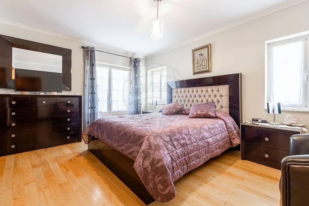 Moradia T4 para Venda em Covelo do Geres Foto 17