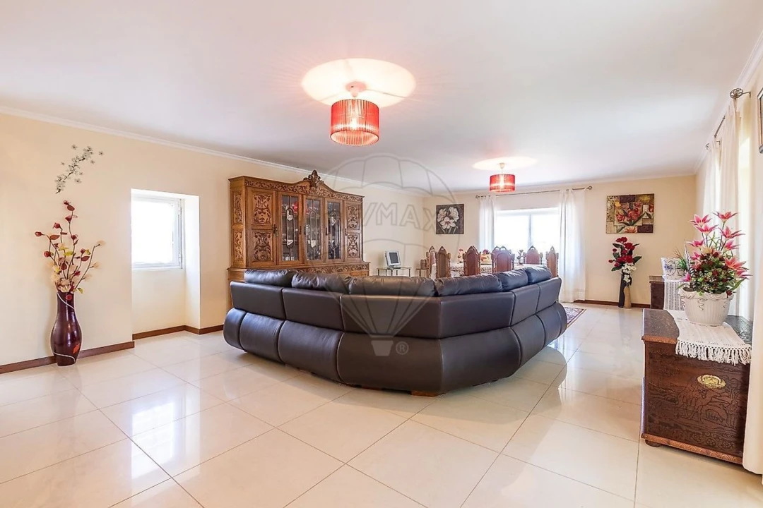 Moradia T4 para Venda em Covelo do Geres Foto 7