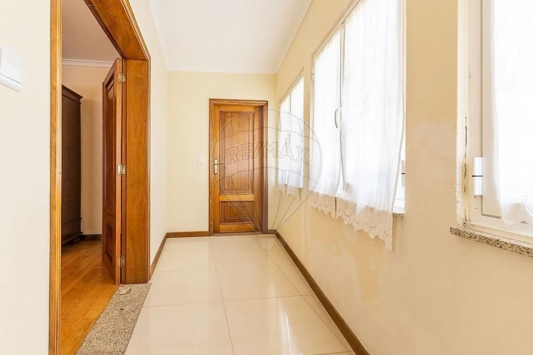 Moradia T4 para Venda em Covelo do Geres Foto 16