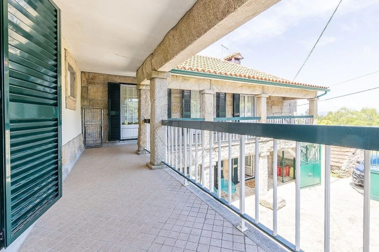 Moradia T4 para Venda em Covelo do Geres Foto 18