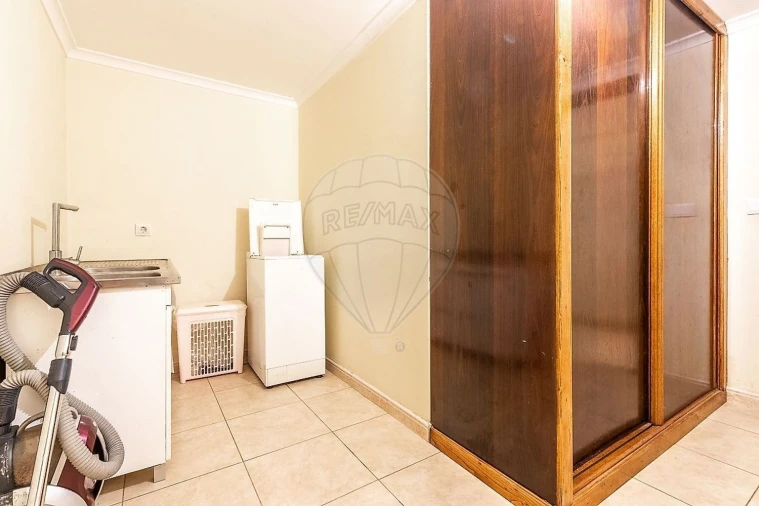 Moradia T4 para Venda em Covelo do Geres Foto 20