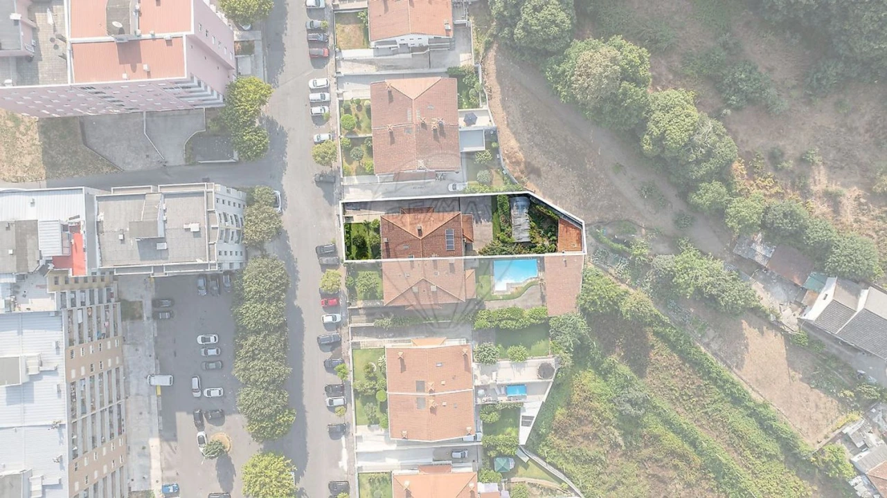 Moradia T4 para Venda em Braga (Maximinos, Sé e Cividade) Foto 4