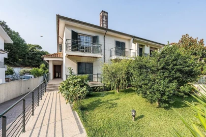 Moradia T4 para Venda em Braga (Maximinos, Sé e Cividade)
