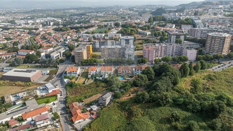 Moradia T4 para Venda em Braga (Maximinos, Sé e Cividade)
