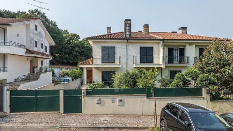 Moradia T4 para Venda em Braga (Maximinos, Sé e Cividade)