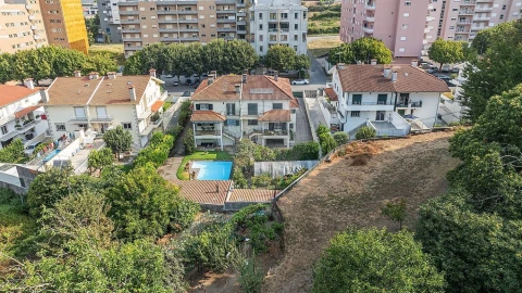 Moradia T4 para Venda em Braga (Maximinos, Sé e Cividade)