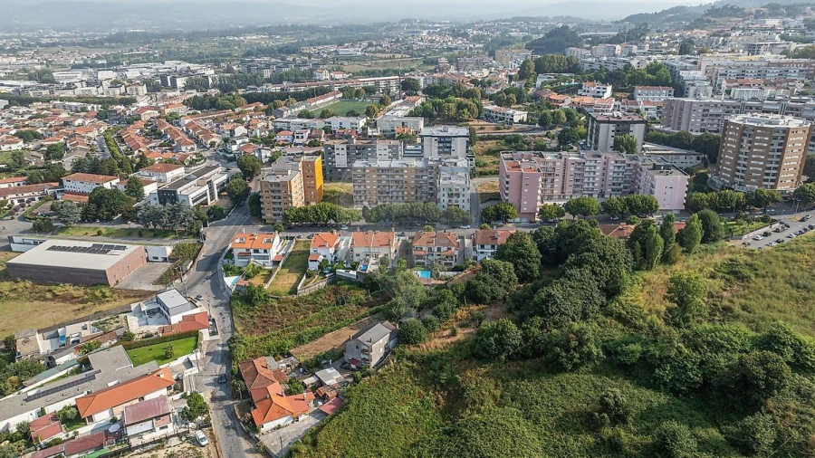 Moradia T4 para Venda em Braga (Maximinos, Sé e Cividade) Foto 10