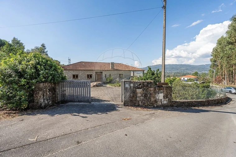 Moradia T3 para Venda em Águas Santas e Moure Foto 8