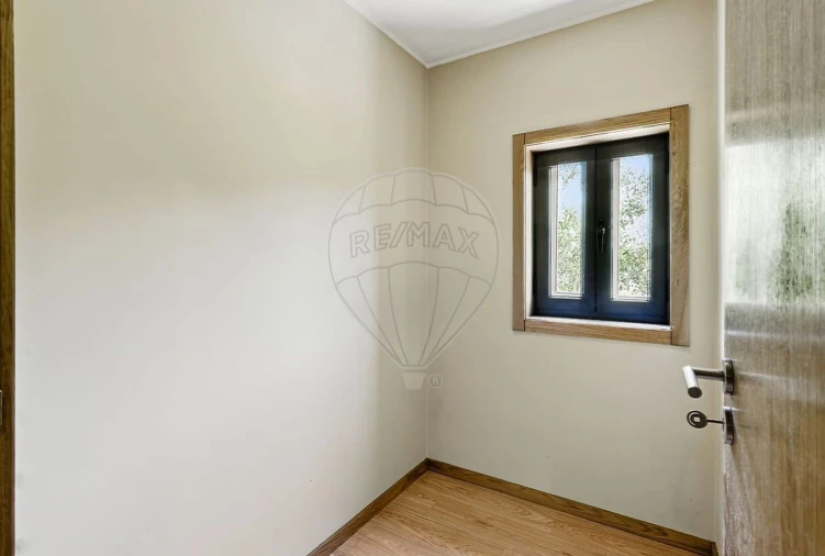 Moradia T2 para Venda em Belazaima do Chão, Castanheira do Vouga e Agadão Foto 11