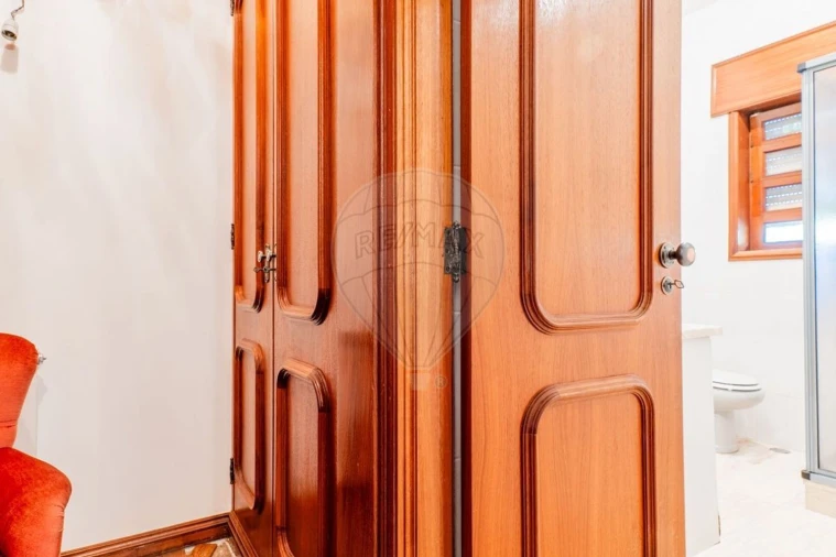 Moradia T6 para Venda em Belazaima do Chão, Castanheira do Vouga e Agadão Foto 11