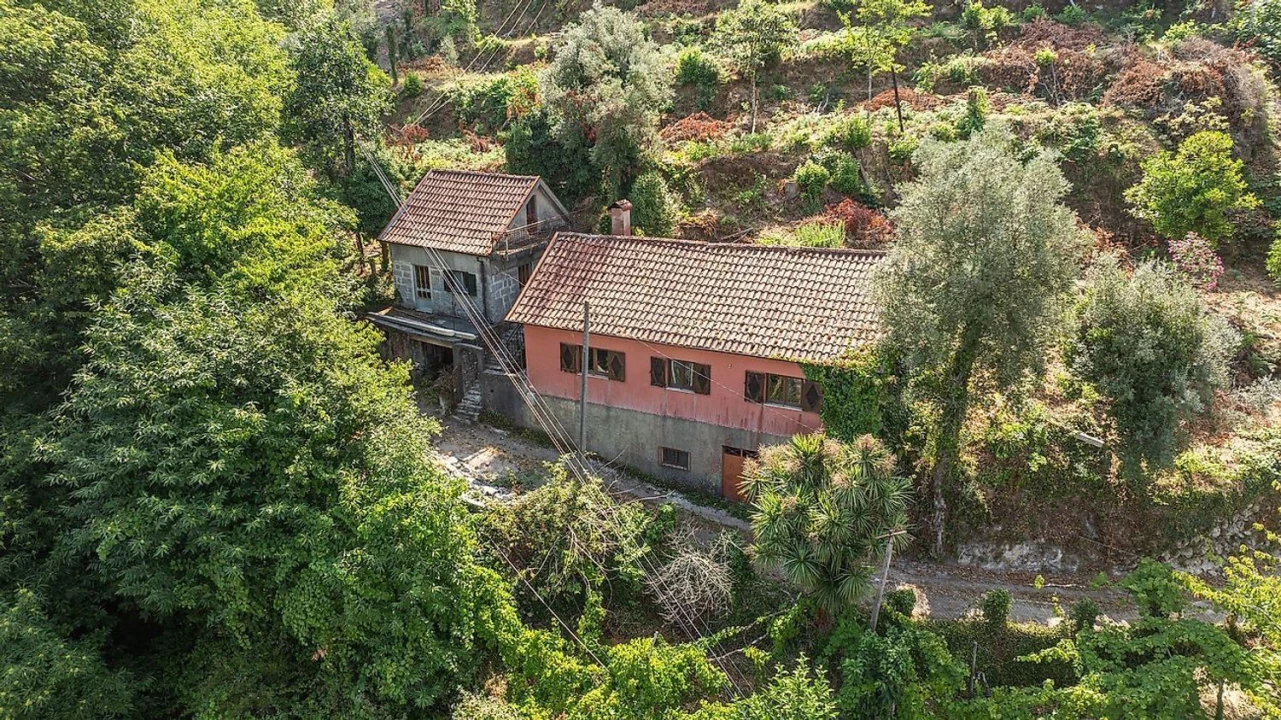 Moradia T4 para Venda em Belazaima do Chão, Castanheira do Vouga e Agadão Foto 1