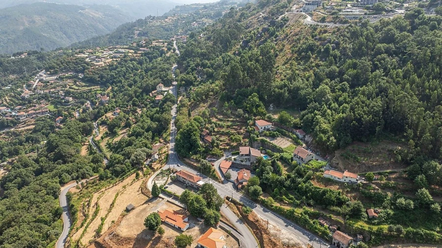 Moradia T4 para Venda em Belazaima do Chão, Castanheira do Vouga e Agadão Foto 2