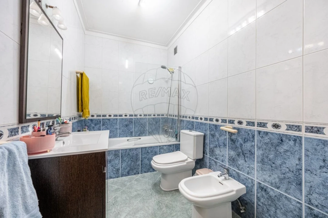 Apartamento T3 para Venda em Ferreiros e Gondizalves Foto 16