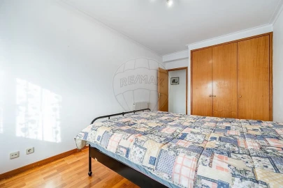 Apartamento T3 para Venda em Ferreiros e Gondizalves