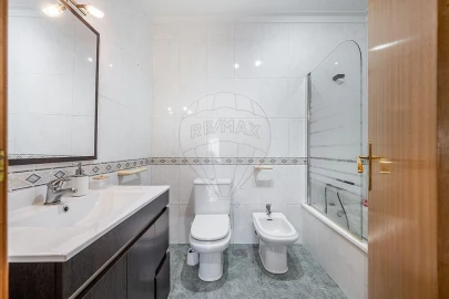 Apartamento T3 para Venda em Ferreiros e Gondizalves