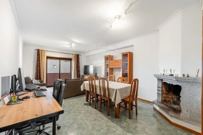 Apartamento T3 para Venda em Ferreiros e Gondizalves