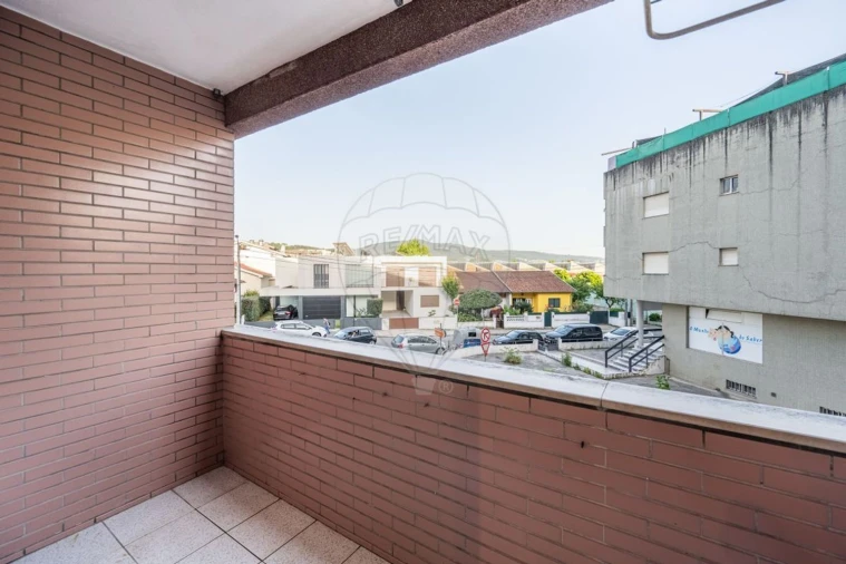 Apartamento T3 para Venda em Ferreiros e Gondizalves Foto 19