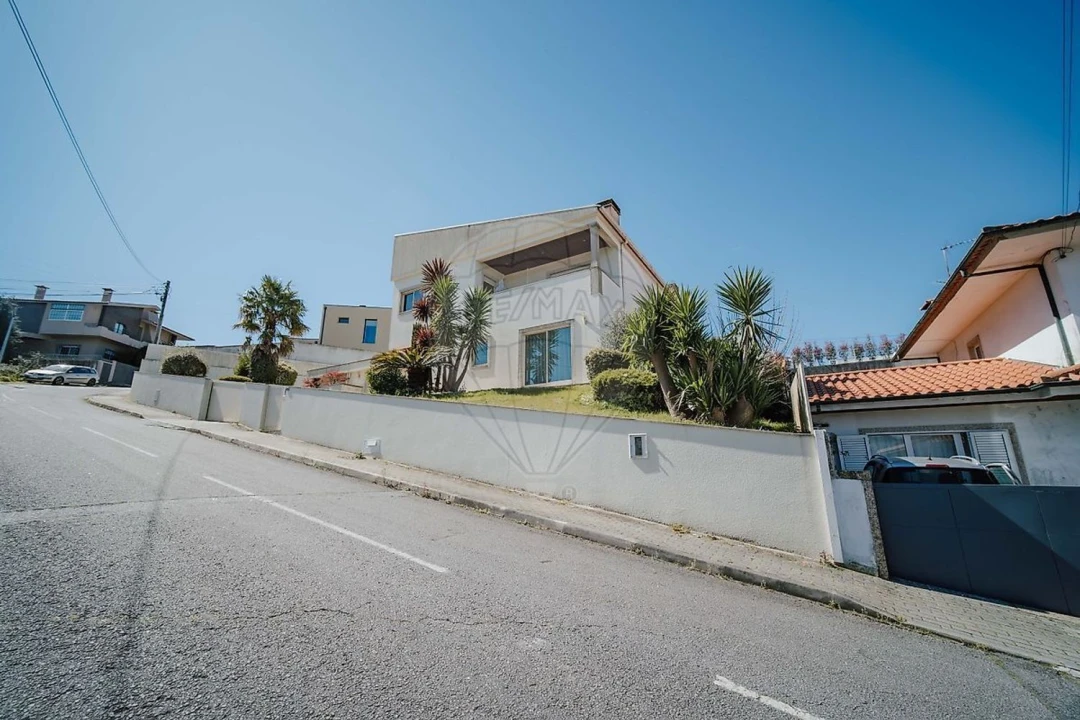 Moradia T3 para Venda em Belazaima do Chão, Castanheira do Vouga e Agadão Foto 44