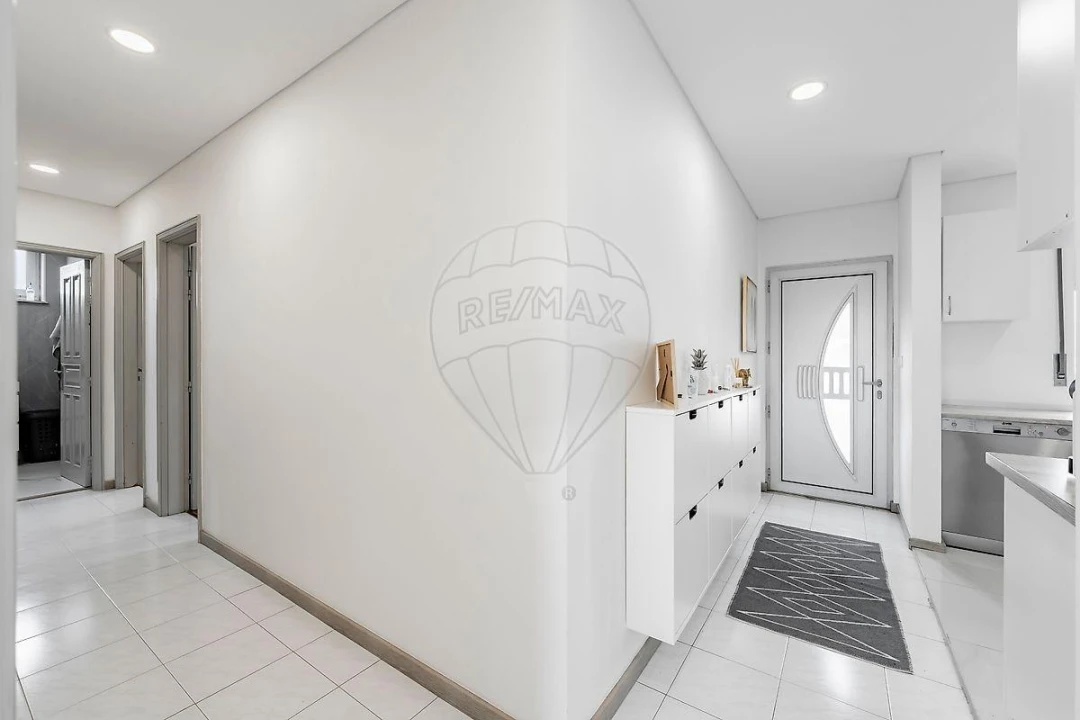 Apartamento T3 para Venda em Forjães Foto 14