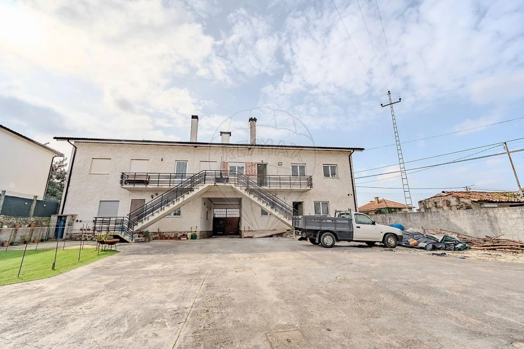 Apartamento T3 para Venda em Forjães Foto 32