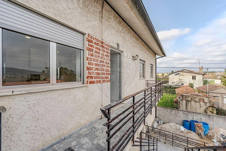 Apartamento T3 para Venda em Forjães Foto 30