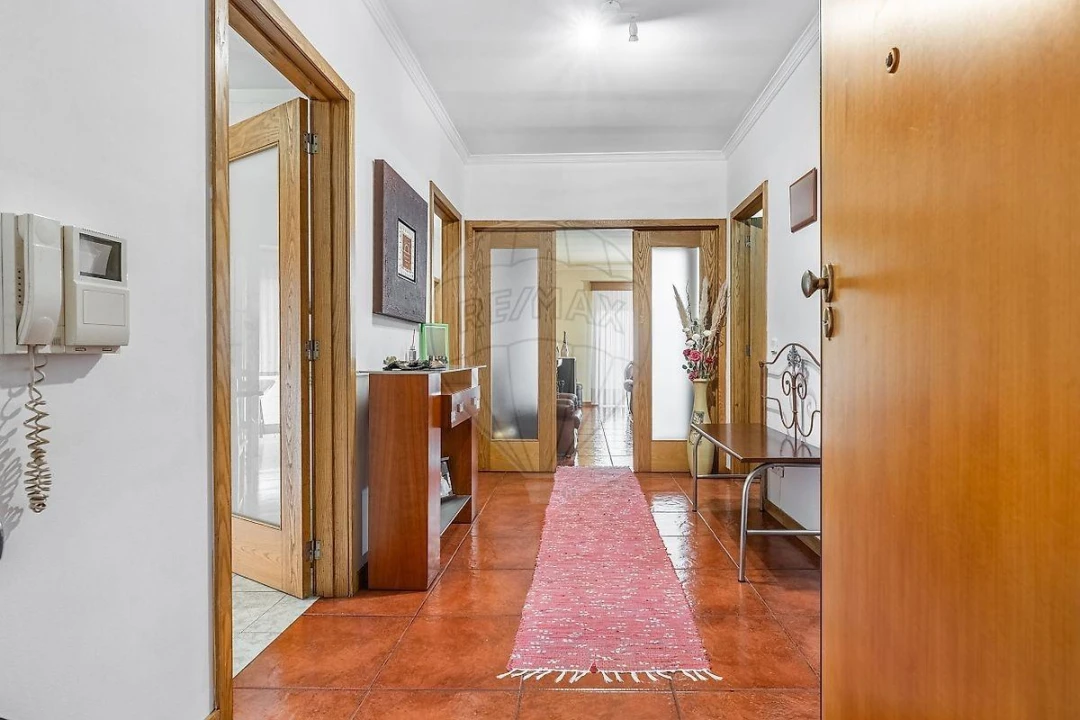 Apartamento T2 para Venda em Vila Nova de Famalicão e Calendário Foto 6