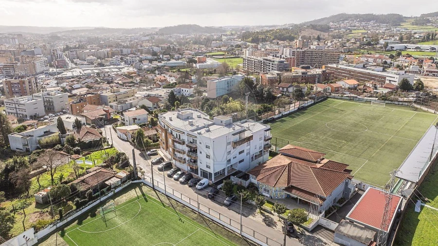 Apartamento T2 para Venda em Vila Nova de Famalicão e Calendário Foto 1