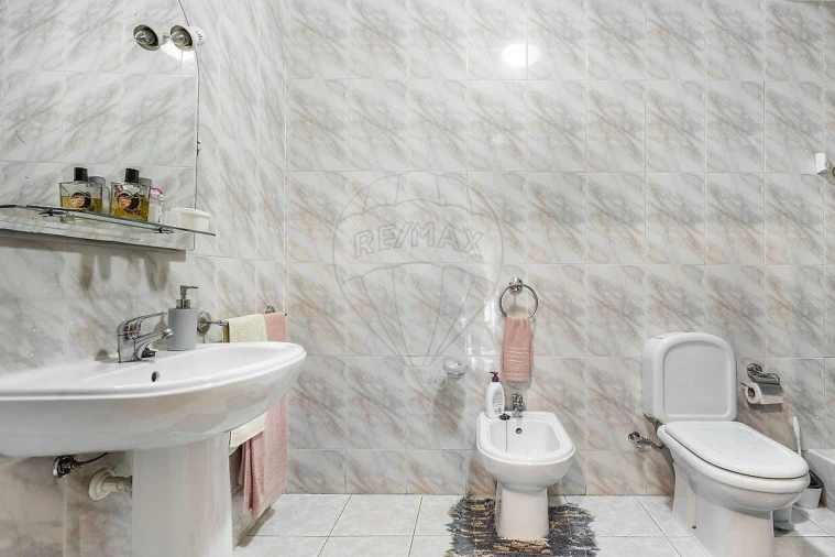 Apartamento T2 para Venda em Vila Nova de Famalicão e Calendário Foto 14