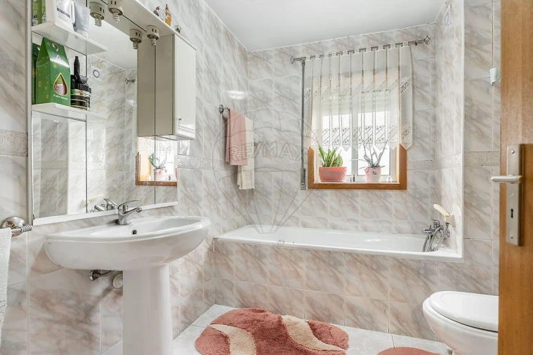 Apartamento T2 para Venda em Vila Nova de Famalicão e Calendário Foto 18