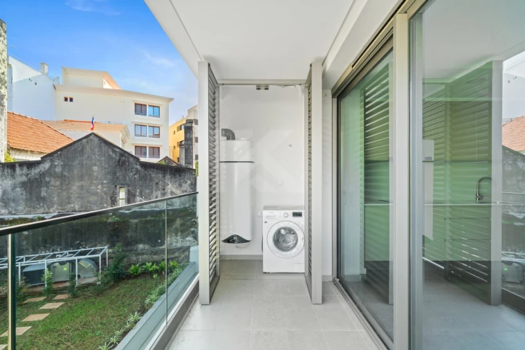 Apartamento T1 para Arrendamento em Funchal (Se) Foto 12