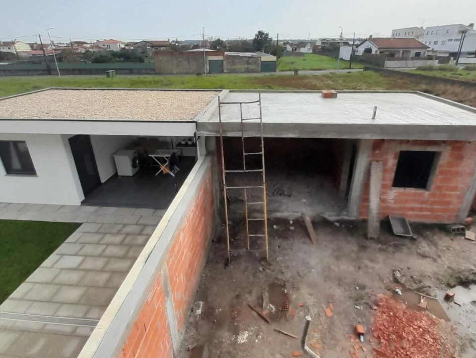 Moradia T4 para Venda em Vagos e Santo António Foto 3