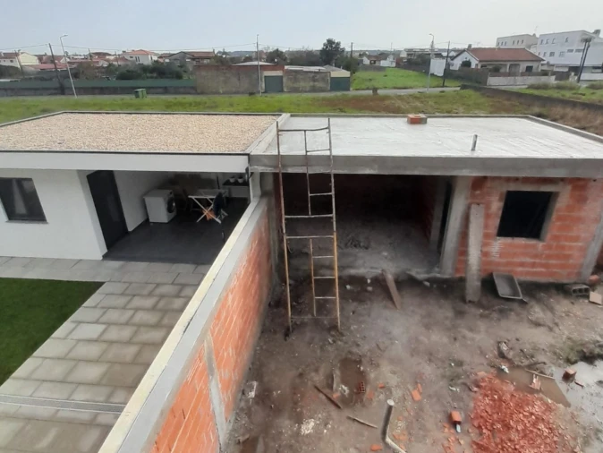 Moradia T4 para Venda em Vagos e Santo António Foto 3