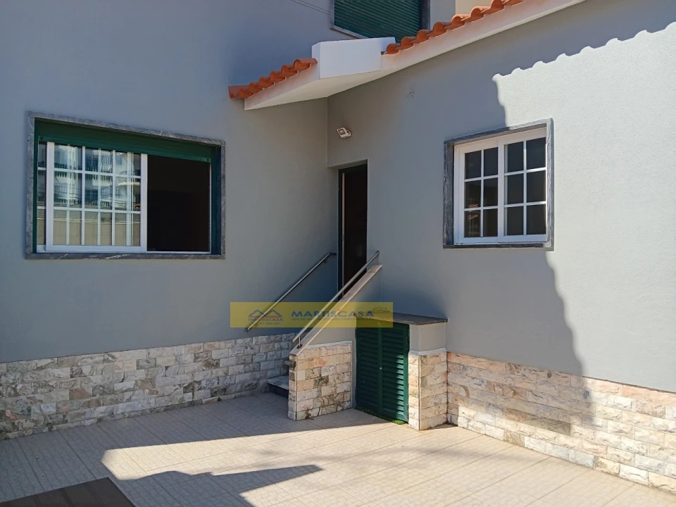 Moradia T4 para Venda em Algueirão-Mem Martins Foto 17