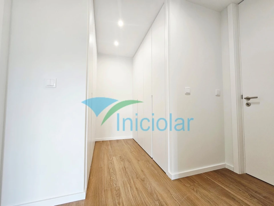 Apartamento T3 para Venda em Cidade da Maia Foto 10
