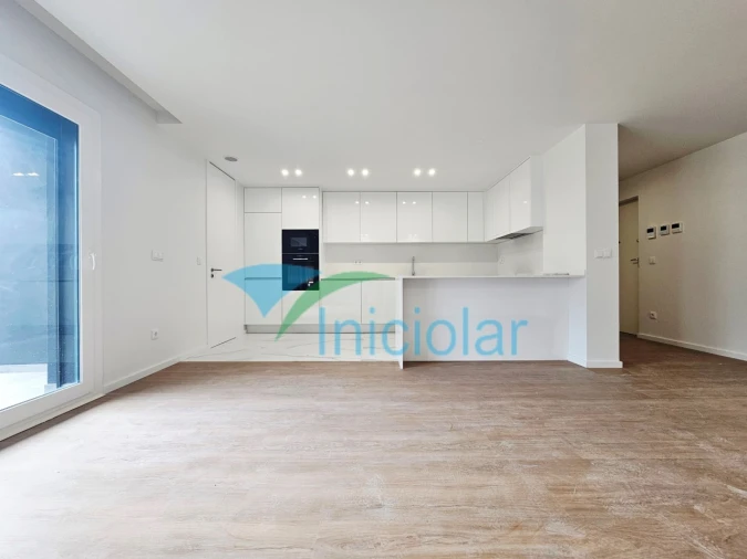 Apartamento T3 para Venda em Cidade da Maia Foto 5