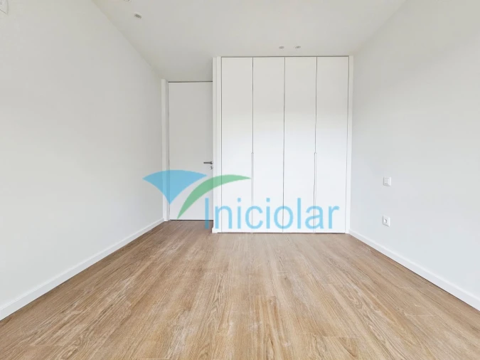 Apartamento T3 para Venda em Cidade da Maia Foto 14