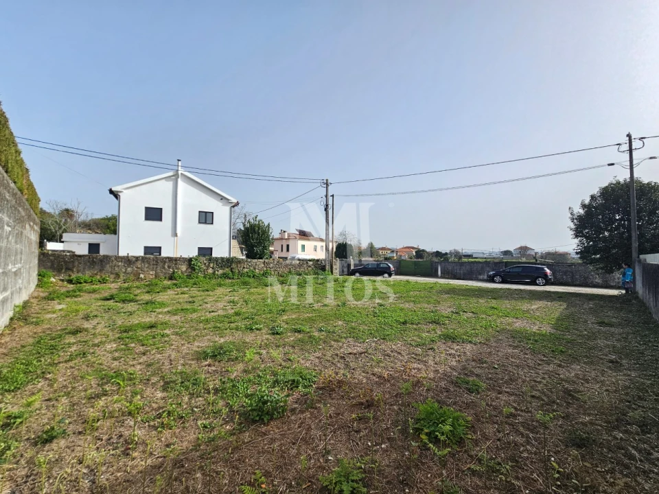 Terreno para Venda em Santa Marta de Portuzelo Foto 12