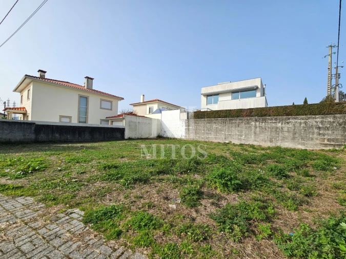 Terreno para Venda em Santa Marta de Portuzelo Foto 10