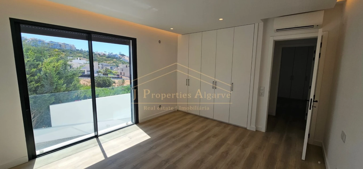 Moradia T5 para Venda em Albufeira e Olhos de Água Foto 26