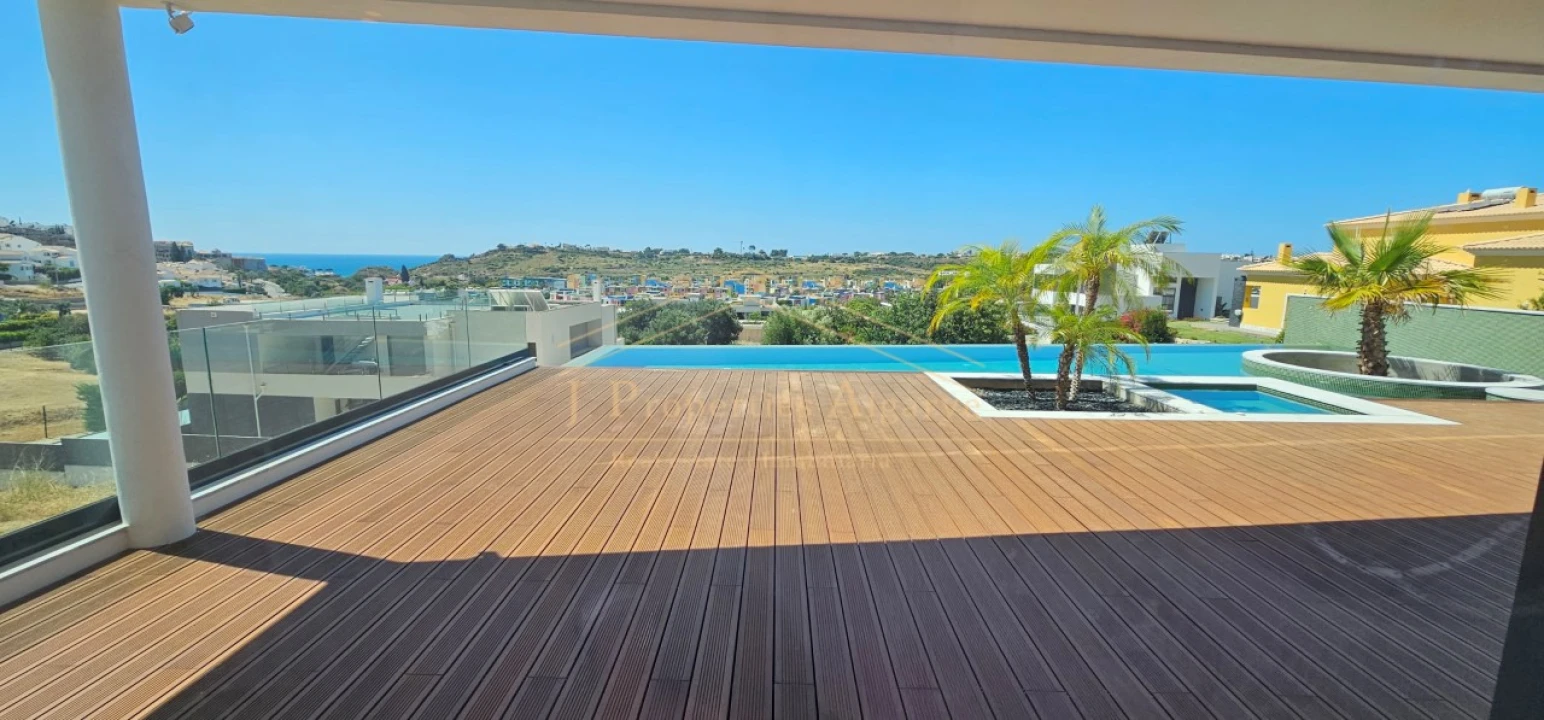 Moradia T5 para Venda em Albufeira e Olhos de Água Foto 32