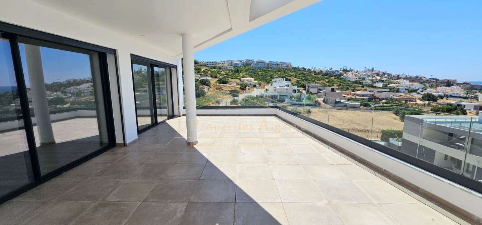 Moradia T5 para Venda em Albufeira e Olhos de Água Foto 46