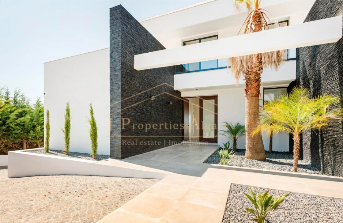 Moradia T5 para Venda em Albufeira e Olhos de Água Foto 6