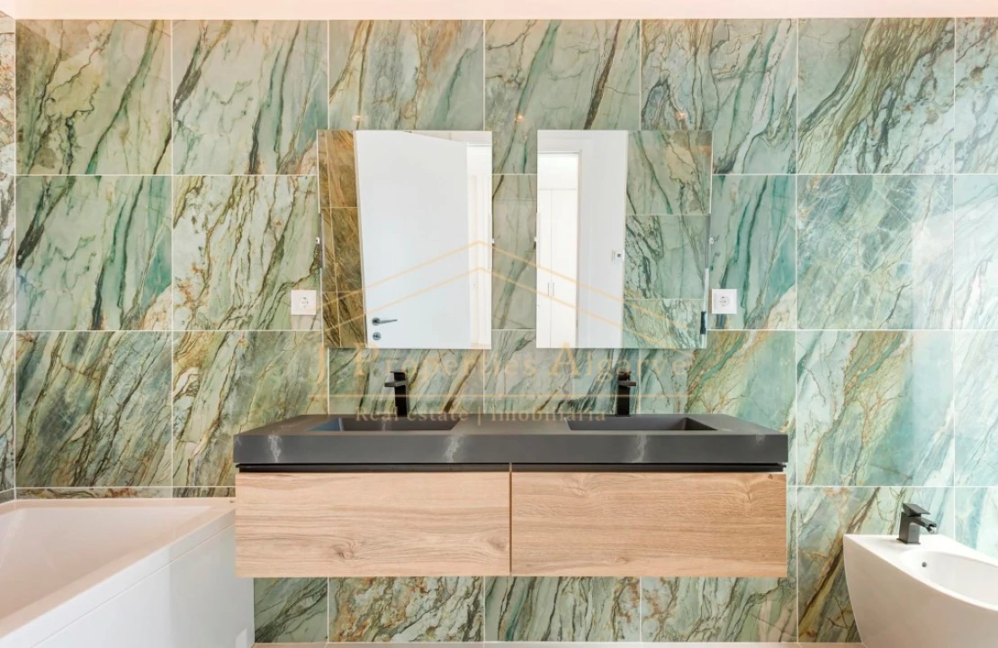 Moradia T5 para Venda em Albufeira e Olhos de Água Foto 27