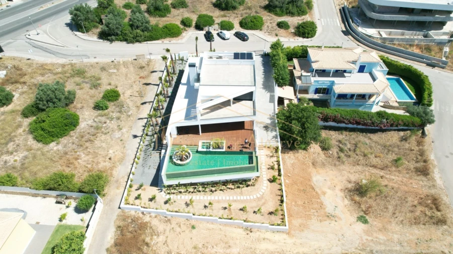 Moradia T5 para Venda em Albufeira e Olhos de Água Foto 59