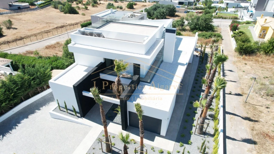 Moradia T5 para Venda em Albufeira e Olhos de Água Foto 58