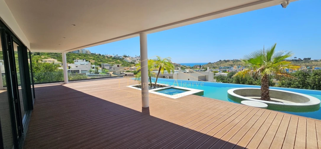 Moradia T5 para Venda em Albufeira e Olhos de Água Foto 19