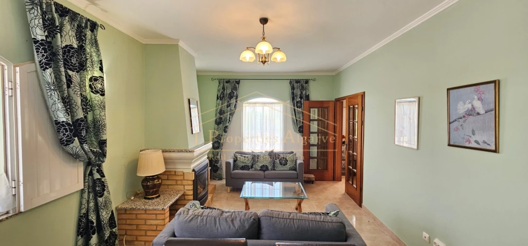 Moradia T4 para Venda em Loule (São Sebastião) Foto 4